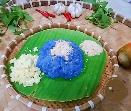 xôi hoa đậu biếc chay-ngọt