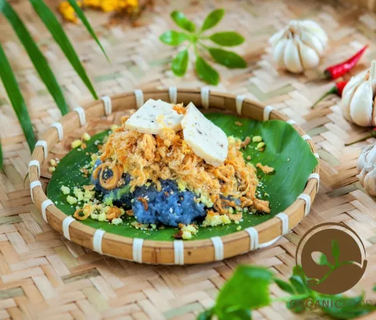 xôi hoa đậu biếc chả