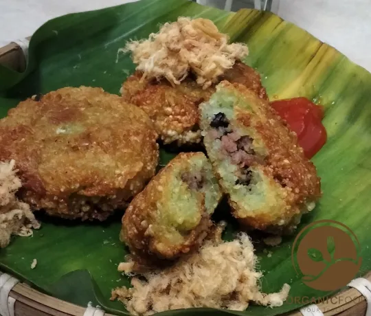 xôi chiên lá dứa